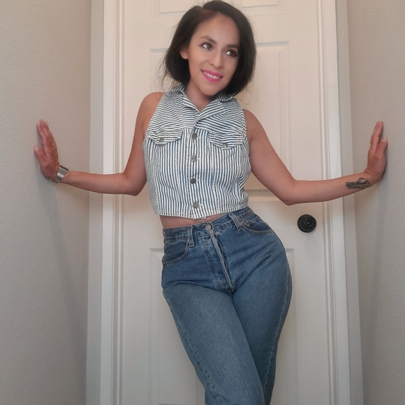 Vest - Picture 9 of 14